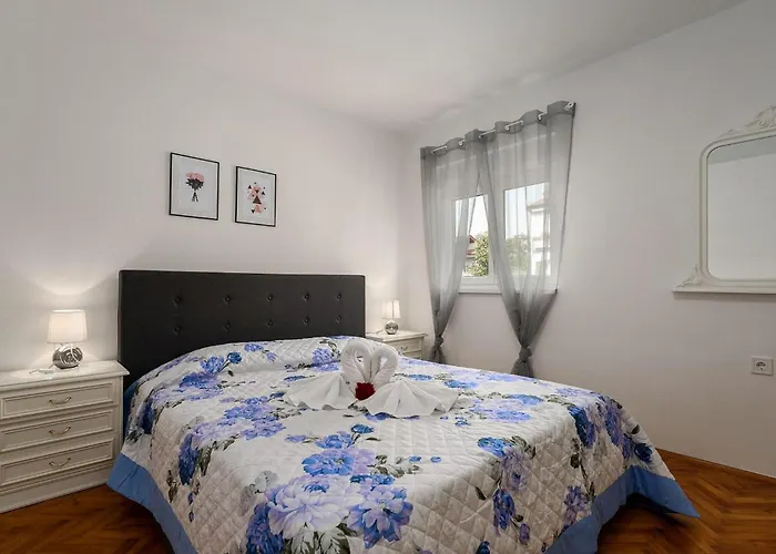 App Laura Ferienhaus Poreč