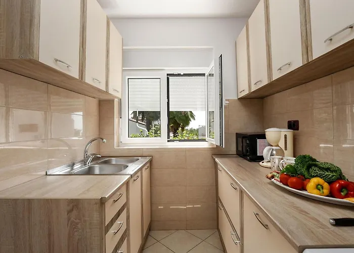 App Laura Ferienhaus Poreč